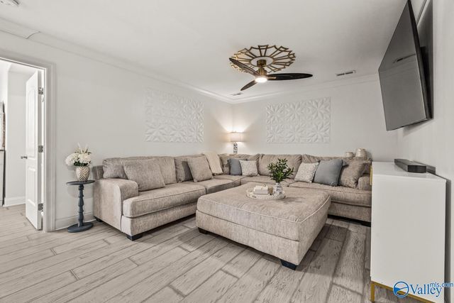 371 Spencer Lakes Drive, Meridianville, AL 35759