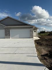 12805 E Blake ST, Wichita, KS 67230