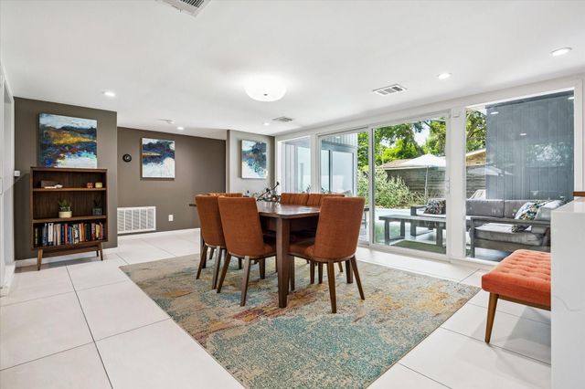 9769 Oak Point Drive, Houston, TX 77055