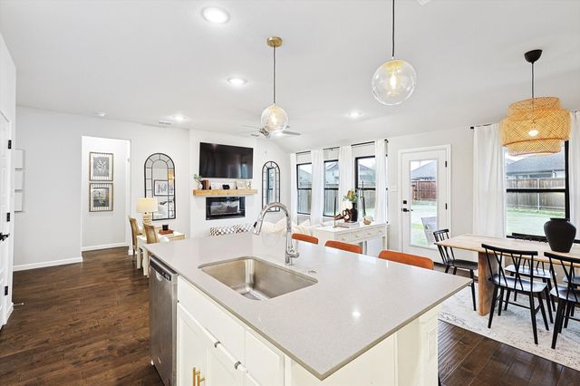 309 Ember Circle, Waxahachie, TX 75165