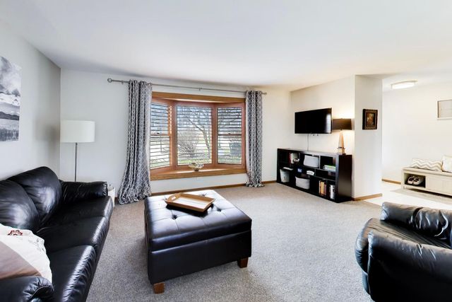 1531 S Princeton Avenue, Arlington Heights, IL 60005