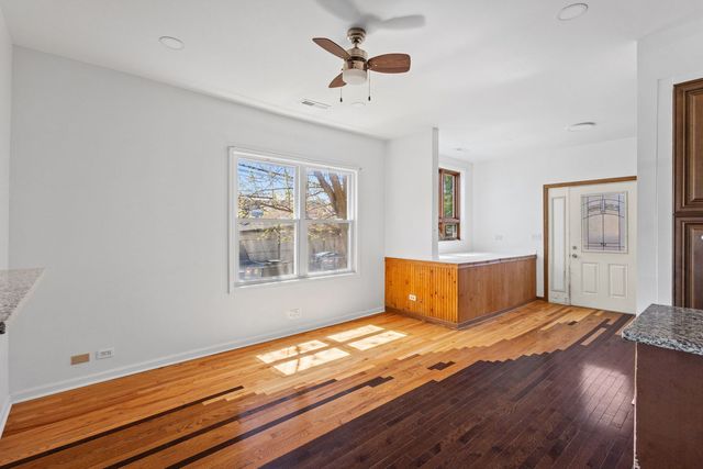 5230 S Lockwood Avenue, Chicago, IL 60638