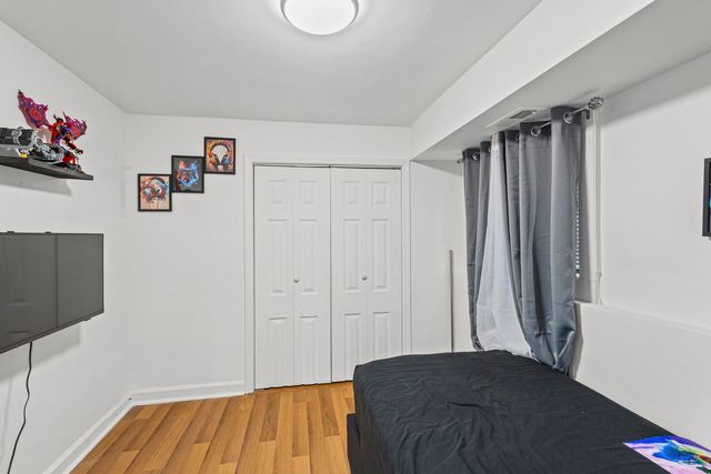 5230 S Lockwood Avenue, Chicago, IL 60638
