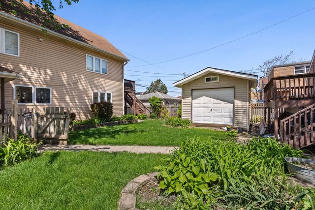 5230 S Lockwood Avenue, Chicago, IL 60638