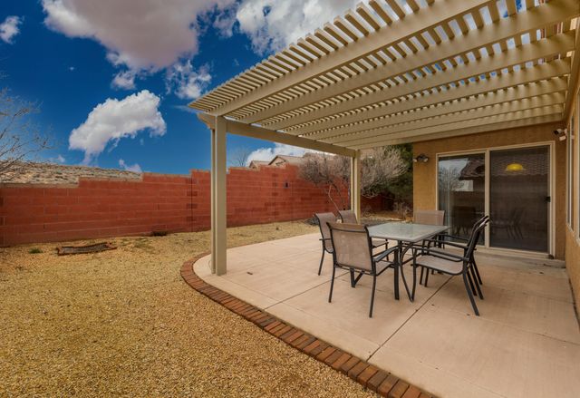 309 Valle Alto Drive NE, Rio Rancho, NM 87124