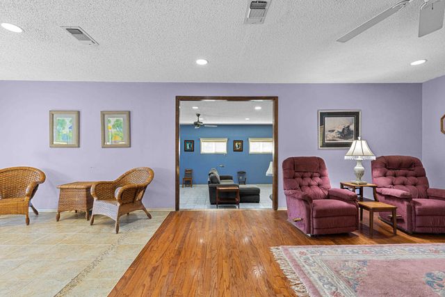 709 Tahiti Drive, Jefferson, TX 75657