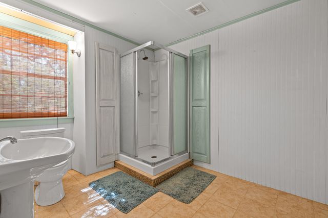 709 Tahiti Drive, Jefferson, TX 75657