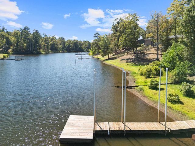 709 Tahiti Drive, Jefferson, TX 75657