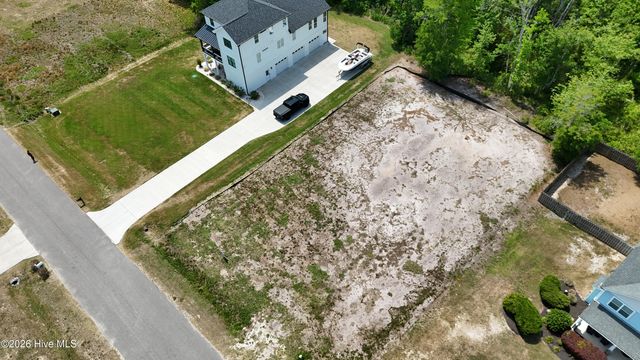 208 River Oats Court, Holly Ridge, NC 28445