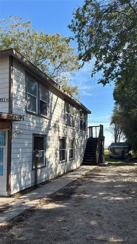 4911 Oleander Street B, Pasadena, TX 77586