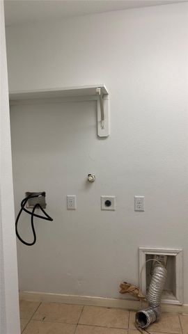 4911 Oleander Street B, Pasadena, TX 77586