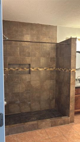 4911 Oleander Street B, Pasadena, TX 77586