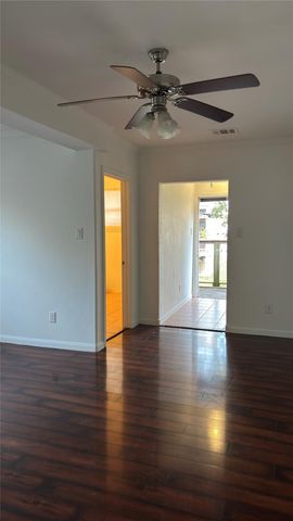 4911 Oleander Street B, Pasadena, TX 77586