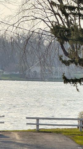 7516 W 140th Place, Cedar Lake, IN 46303