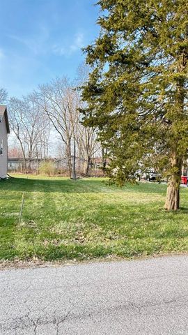 7516 W 140th Place, Cedar Lake, IN 46303