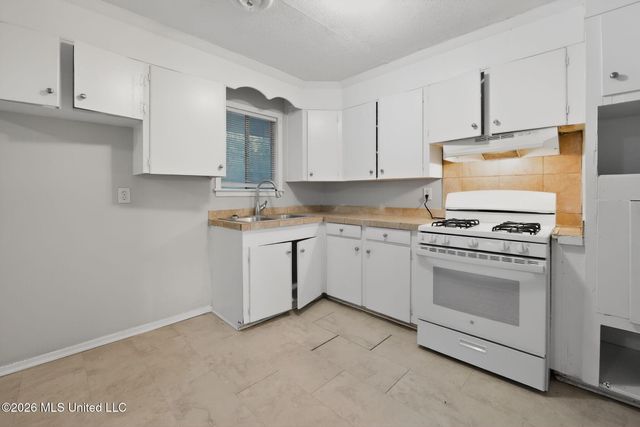 5559 Queen Mary Lane, Jackson, MS 39209