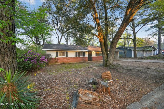 5559 Queen Mary Lane, Jackson, MS 39209