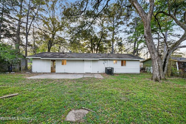 5559 Queen Mary Lane, Jackson, MS 39209