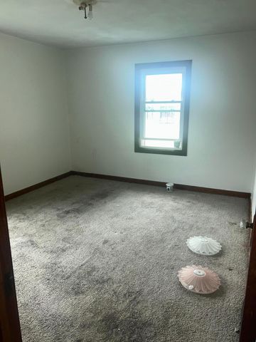 827 Golden Avenue, Battle Creek, MI 49014
