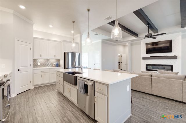 5507 Hollow Loop, Salado, TX 76571