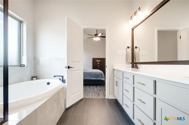 5507 Hollow Loop, Salado, TX 76571