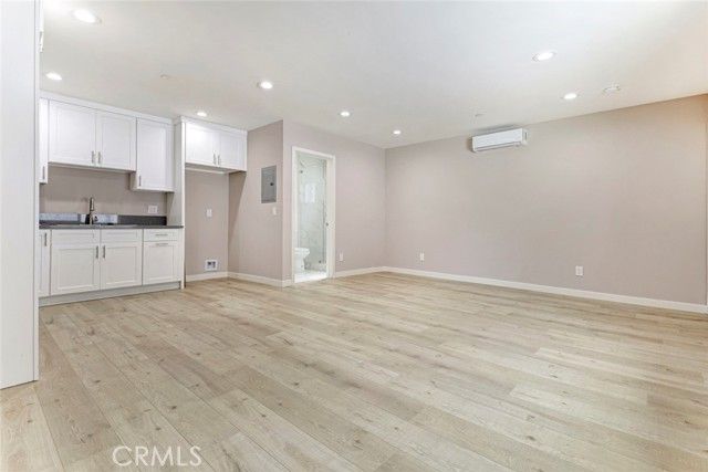 7302 N Firmament Avenue, Van Nuys (los Angeles), CA 91406