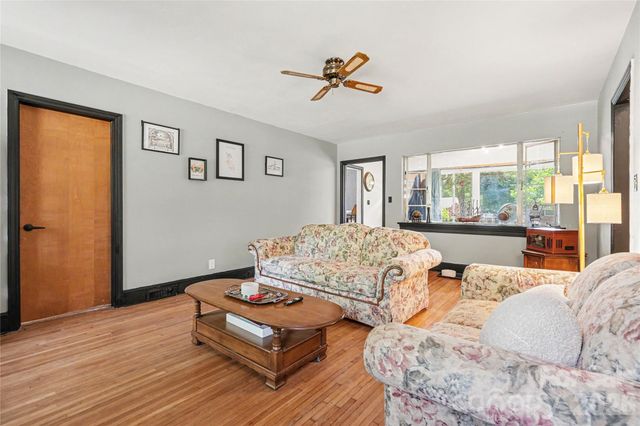 6339 Thelo Drive, Charlotte, NC 28212