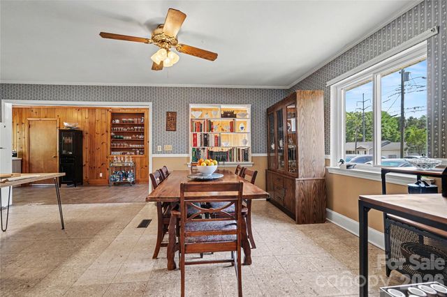 6339 Thelo Drive, Charlotte, NC 28212