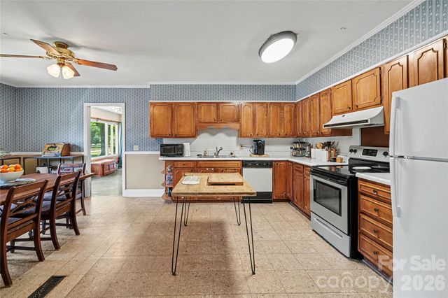 6339 Thelo Drive, Charlotte, NC 28212