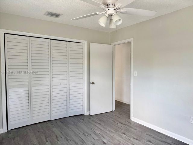 1305 NW 4th St 3, Miami, FL 33125