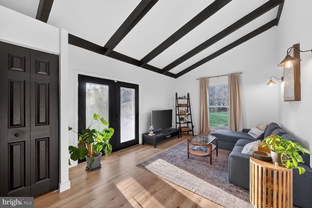 4010 NOVAR DR, Chantilly, VA 20151