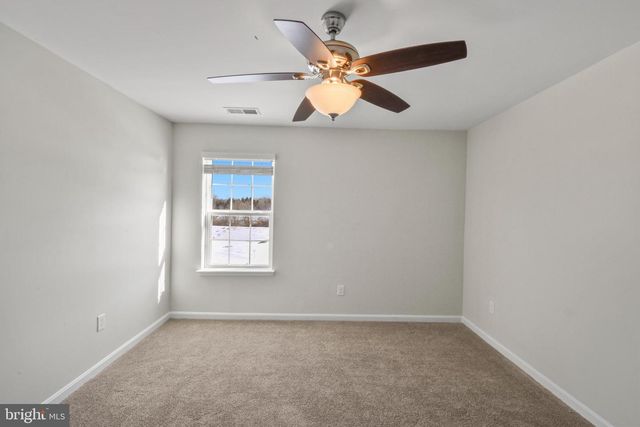 194 GUMSPRING DR, Charles Town, WV 25414