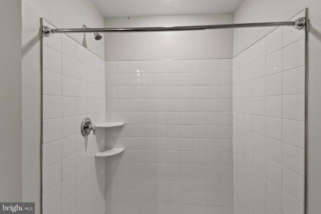 194 GUMSPRING DR, Charles Town, WV 25414