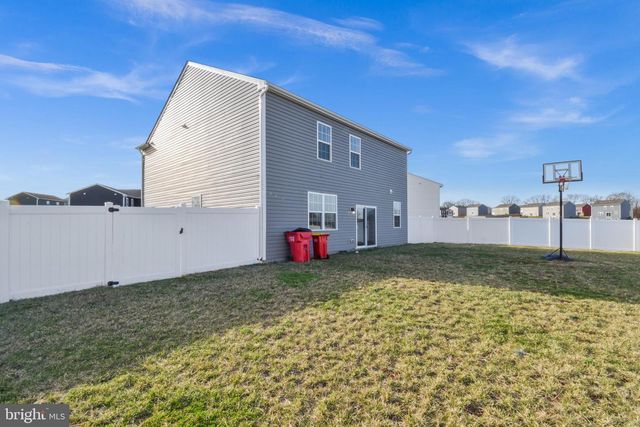 194 GUMSPRING DR, Charles Town, WV 25414