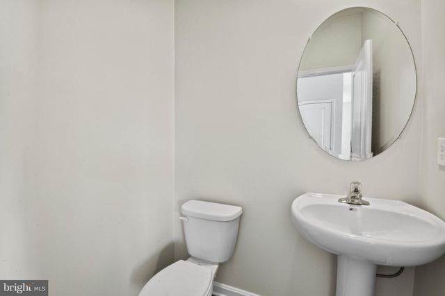 194 GUMSPRING DR, Charles Town, WV 25414