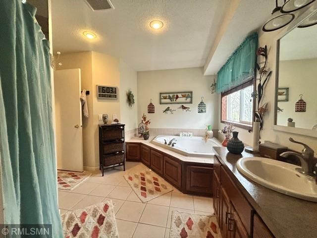 9722 302nd Avenue NW, Princeton, MN 55371