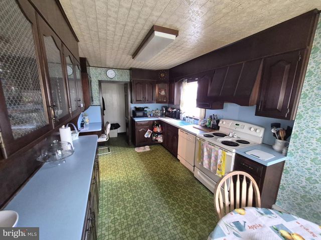 111 TAYLOR ST, Bristol, PA 19007