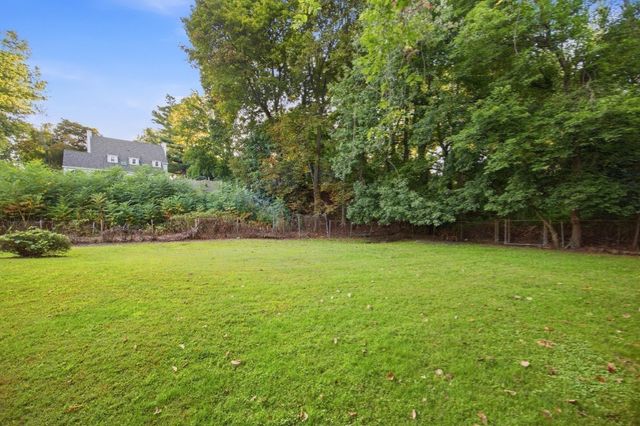 74 Springfield St, Springfield, MA 01107