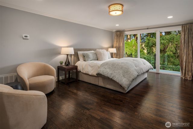 2242 79th Avenue NE, Medina, WA 98039