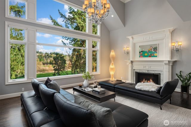 2242 79th Avenue NE, Medina, WA 98039