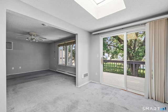 75 Cinnamon Springs 75, South Windsor, CT 06074