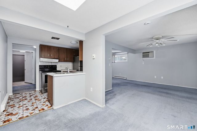 75 Cinnamon Springs 75, South Windsor, CT 06074