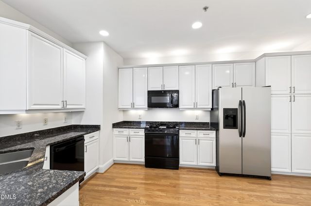 2813 Market Bridge Lane 205, Raleigh, NC 27608