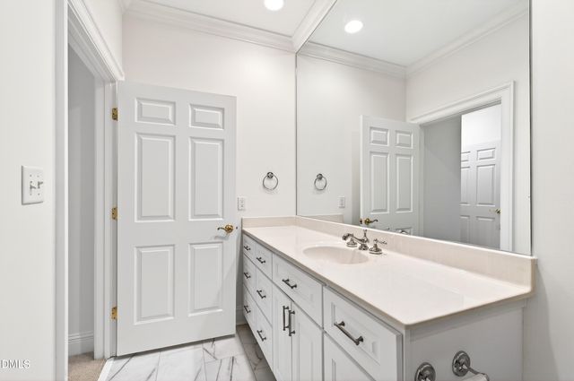 2813 Market Bridge Lane 205, Raleigh, NC 27608