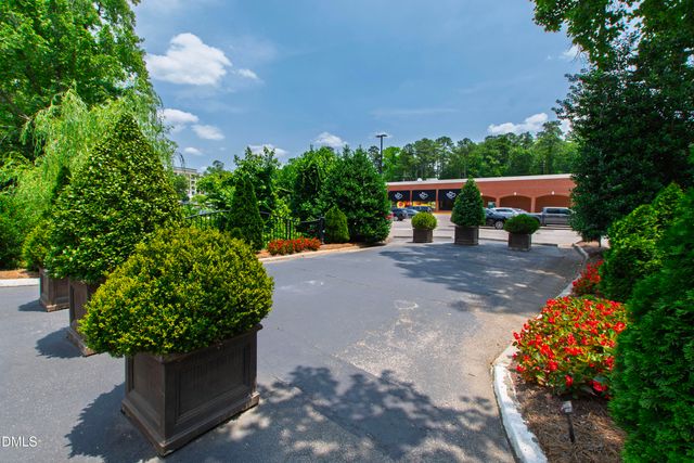 2813 Market Bridge Lane 205, Raleigh, NC 27608