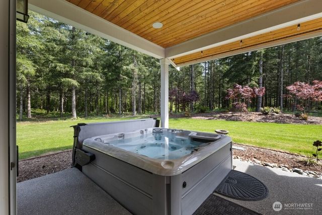 29258 305th Court SE, Ravensdale, WA 98051