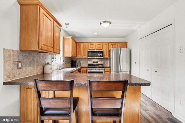 634 LAUSCH LN, Lancaster, PA 17601