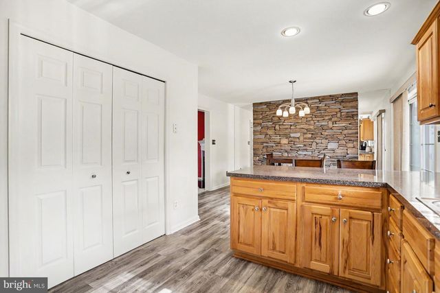 634 LAUSCH LN, Lancaster, PA 17601