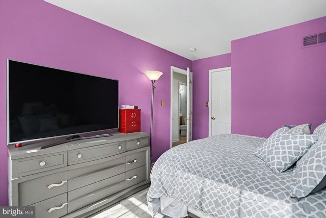 634 LAUSCH LN, Lancaster, PA 17601