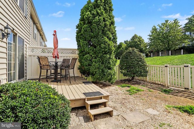 634 LAUSCH LN, Lancaster, PA 17601